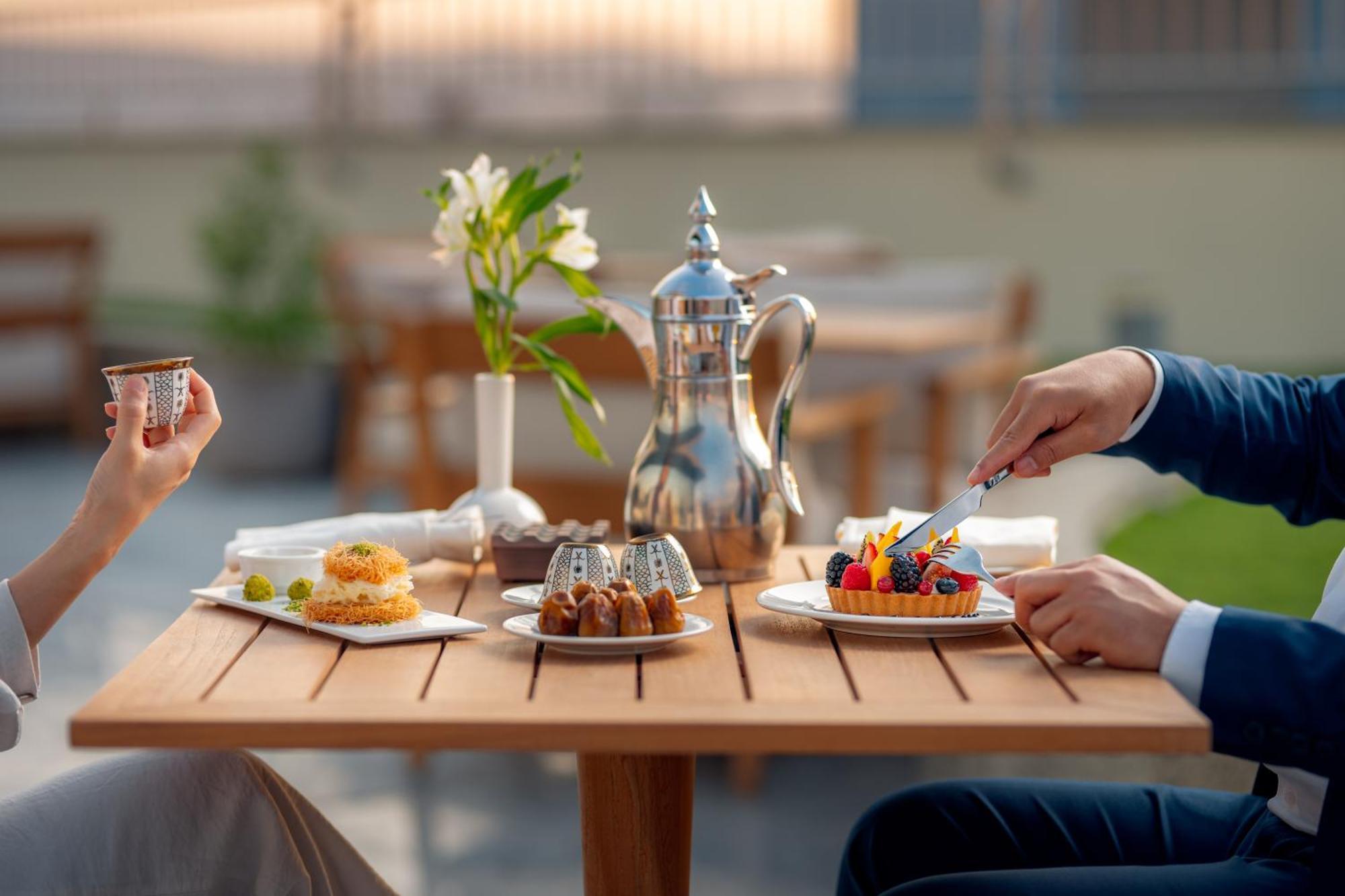 ホテル Rotana Al Manakha Madinah マディーナ エクステリア 写真